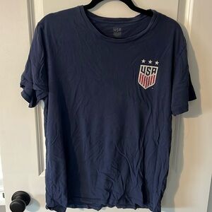 USA soccer badge tee navy blue size Large